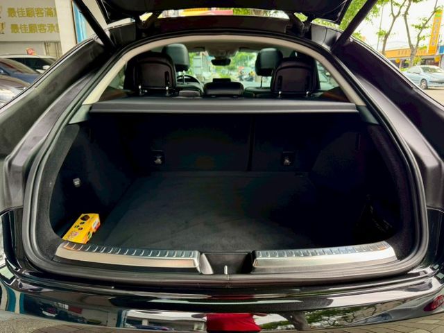 GLE 350D COUPE斜背豪華休旅 V6柴油引擎  第14張相片