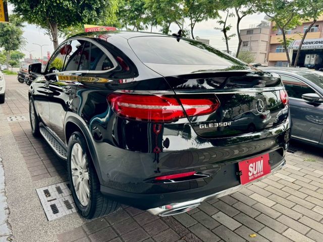 GLE 350D COUPE斜背豪華休旅 V6柴油引擎  第7張相片