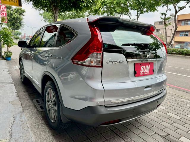 一手車原廠保養紀錄超低里程保證6萬公里國民休旅車CRV VTI-S載貨空間一流  第7張相片
