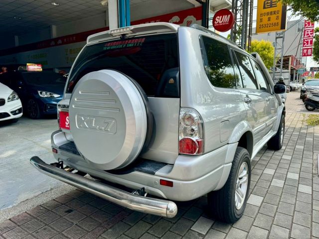 爬山涉水樣樣通V6稀有XL-7 七人座 加裝合法防撞桿  第5張相片