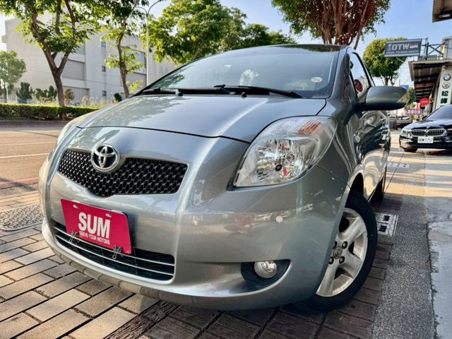 就是只跑6.4萬公里G版免鑰匙發動YARIS  第1張相片
