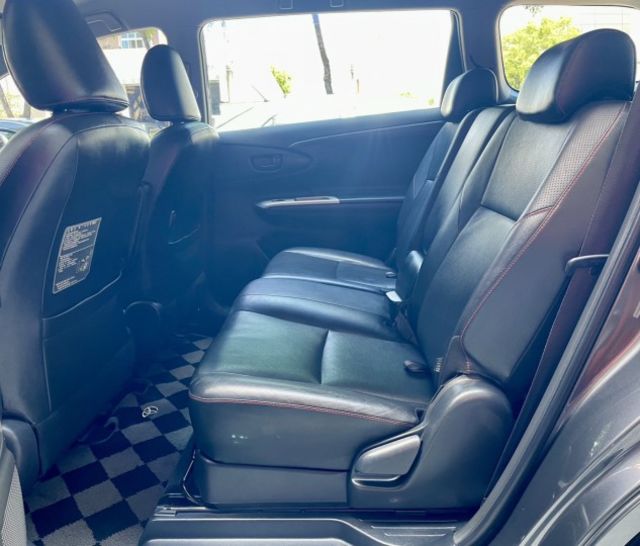 經典7人座/原鈑件/倒車顯影/抬頭顯示器/胎壓偵測/定速  第8張相片