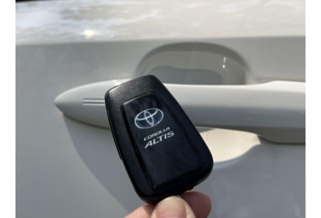 19年ALTIS HYBRID 尊爵版 安全輔助配備滿 里程7萬 省油達人  第10張相片