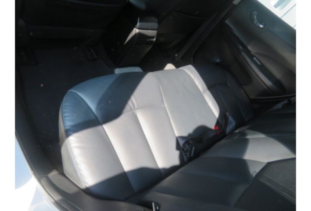 Nissan TIIDA  第9張相片