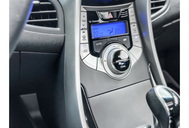 享譽車業．全車全新烤漆【消光黑】 Goo認證車 無事故 旗艦型  第11張相片