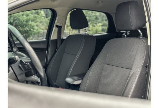 享譽車業．升級ST空力套件 Goo鑑定報告 輕鬆月繳款 歡迎賞車  第7張相片