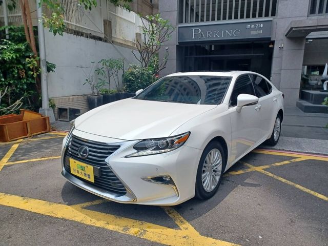 Lexus 凌志 ES200 2.0L  第1張相片