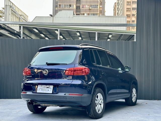 VOLKSWAGEN福斯 TIGUAN  第2張相片