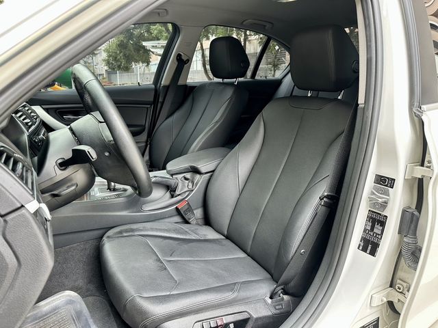 BMW寶馬 316I  第5張相片