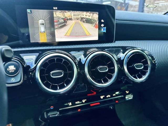 M-BENZ賓士 A180  第5張相片
