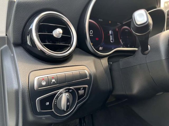 M-BENZ賓士 C180  第7張相片