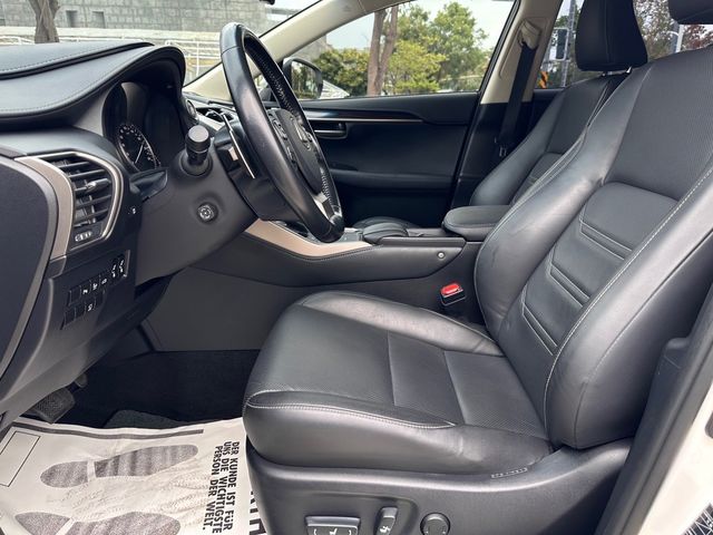 LEXUS凌志 NX200T  第13張相片