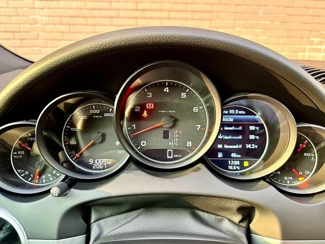 PORSCHE保時捷 CAYENNE  第7張相片