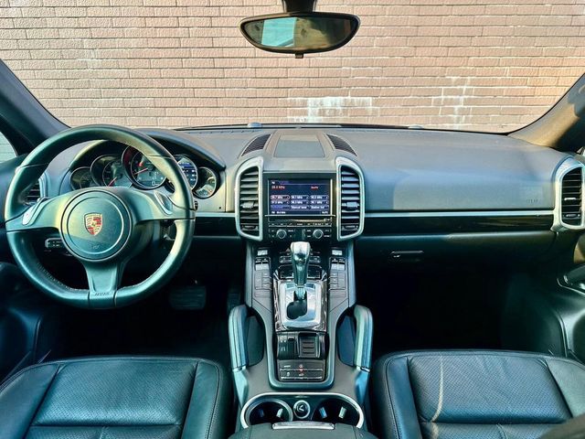 PORSCHE保時捷 CAYENNE  第11張相片