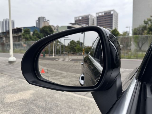 M-BENZ賓士 GLC200  第10張相片