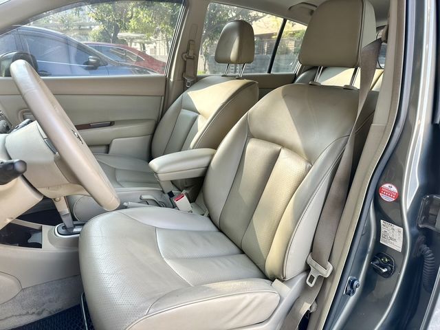 NISSAN日產 TIIDA  第6張相片