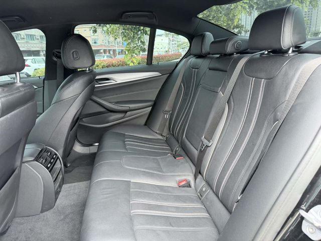 BMW寶馬 520I  第11張相片