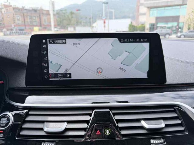 BMW寶馬 520D  第6張相片