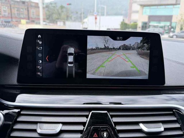 BMW寶馬 520D  第7張相片