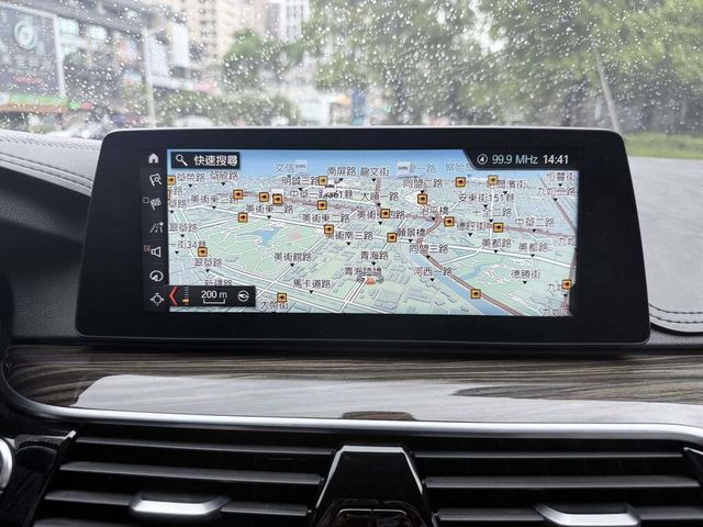 BMW寶馬 530I  第8張相片