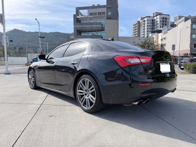 MASERATI瑪莎拉蒂 GHIBLI SQ4  第5張相片