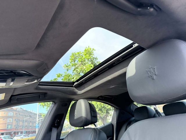 MASERATI瑪莎拉蒂 GHIBLI SQ4  第6張相片