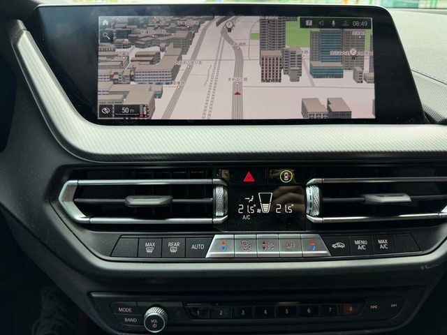 BMW寶馬 118I  第11張相片