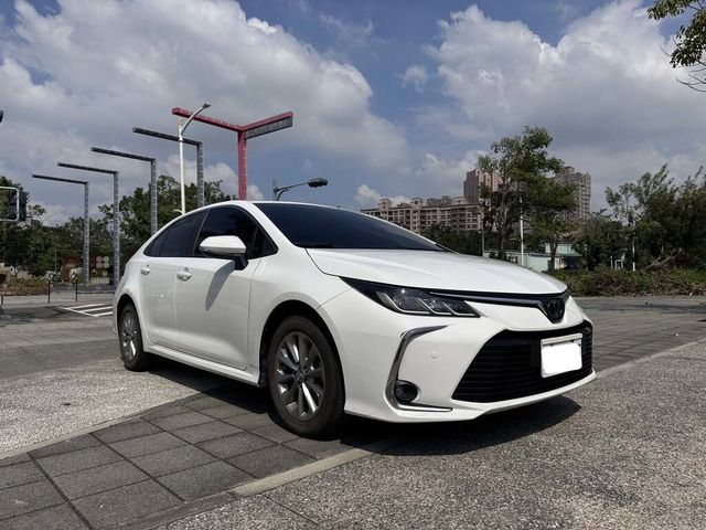 TOYOTA豐田 ALTIS  第6張相片