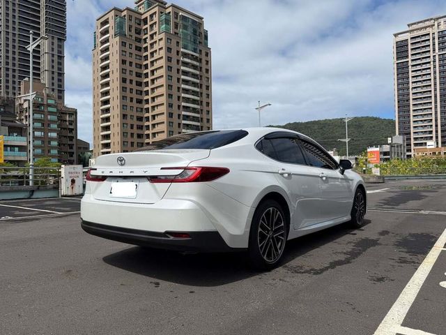 TOYOTA豐田 CAMRY  第5張相片