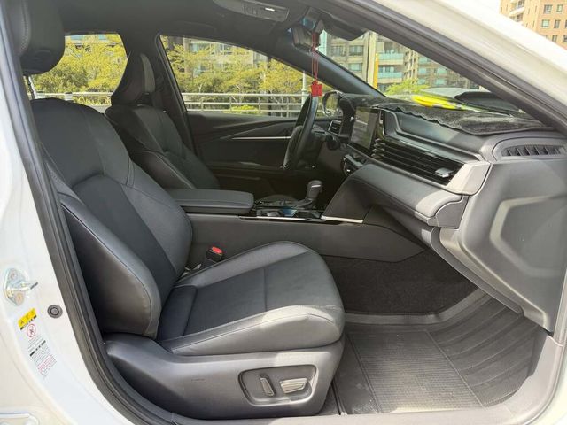 TOYOTA豐田 CAMRY  第12張相片