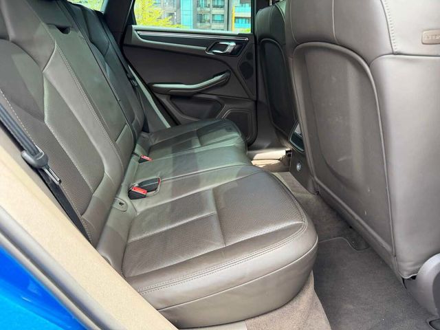 PORSCHE保時捷 MACAN  第13張相片