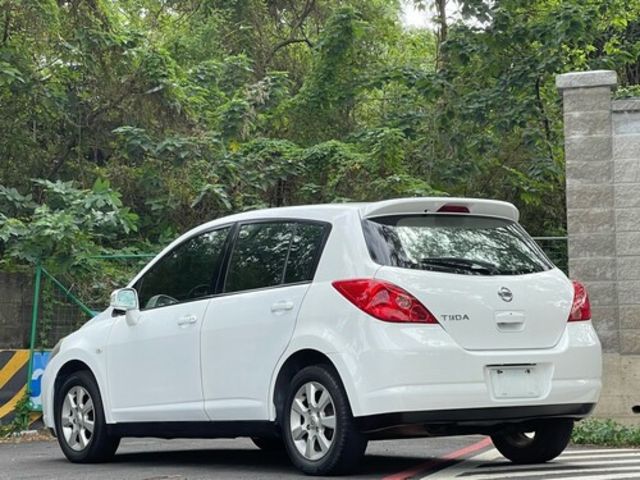 NISSAN日產 TIIDA  第2張相片