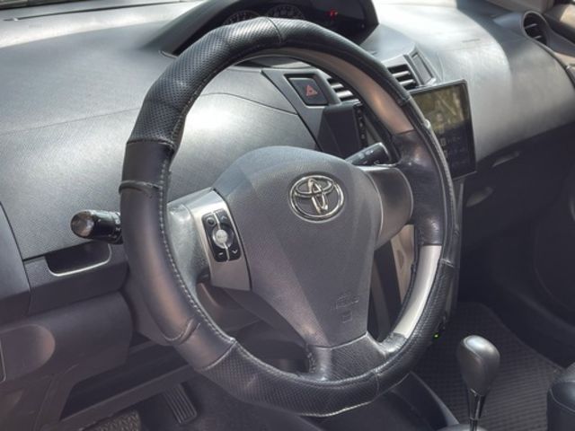 TOYOTA豐田 YARIS  第2張相片