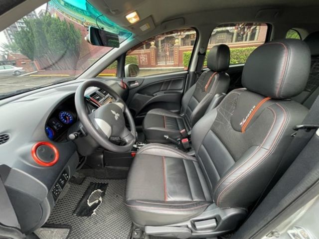 MITSUBISHI三菱 COLT PLUS  第10張相片