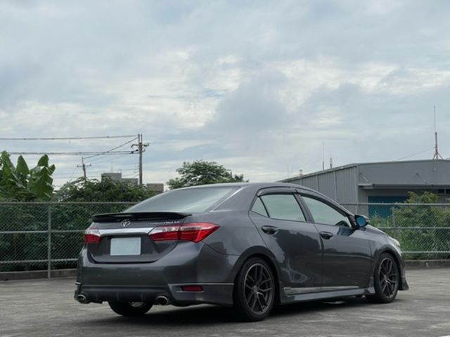TOYOTA豐田 ALTIS  第2張相片