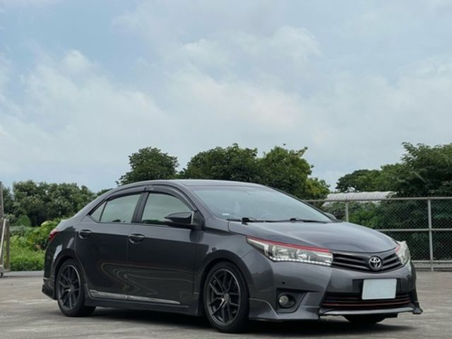 TOYOTA豐田 ALTIS  第3張相片