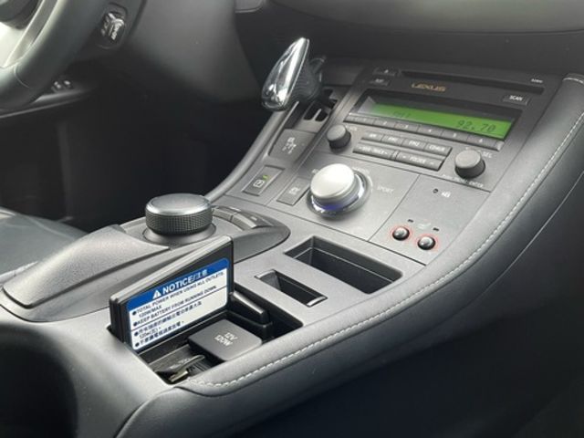 LEXUS凌志 CT200H  第11張相片