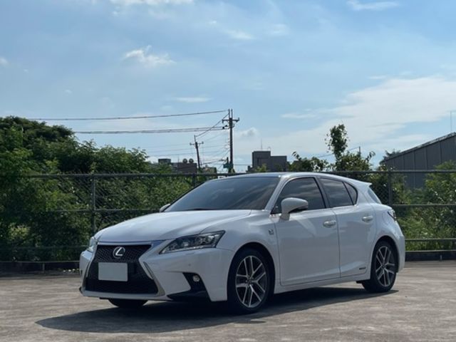 LEXUS凌志 CT200H  第1張相片