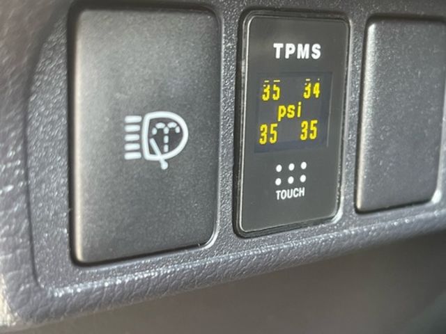 LEXUS凌志 CT200H  第9張相片
