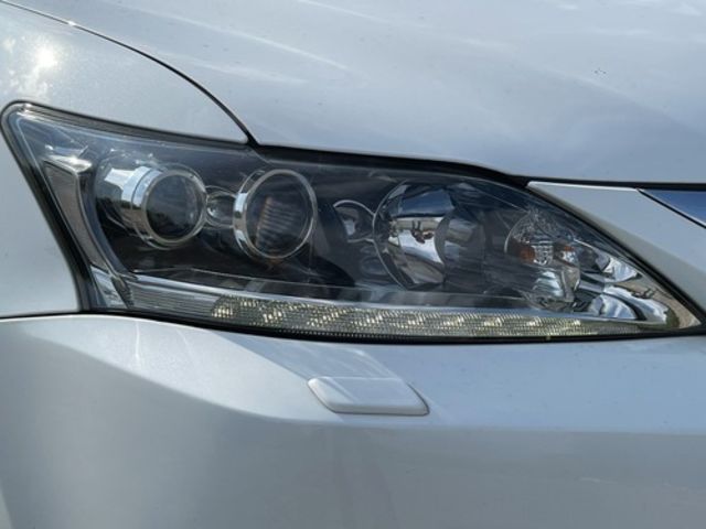 LEXUS凌志 CT200H  第19張相片