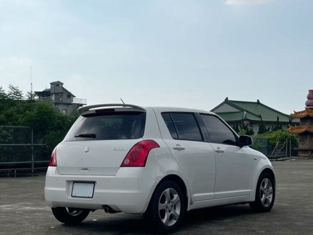 SUZUKI鈴木 SWIFT  第2張相片