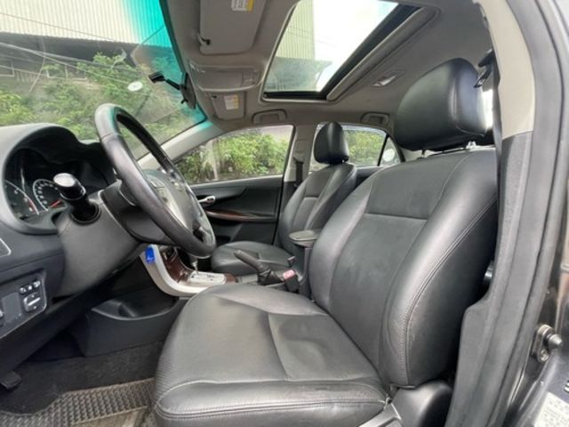 TOYOTA豐田 ALTIS  第12張相片