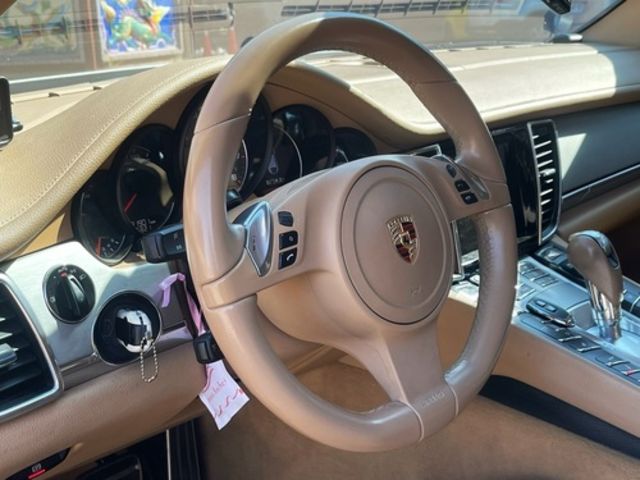 PORSCHE保時捷 PANAMERA  第6張相片