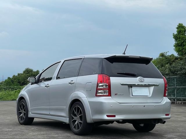 TOYOTA豐田 WISH  第4張相片