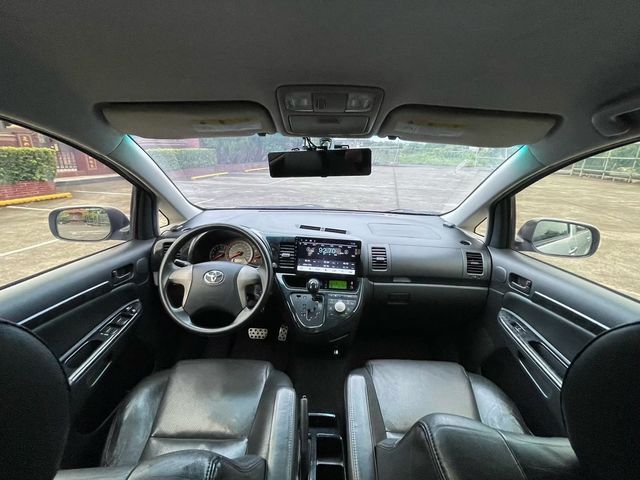 TOYOTA豐田 WISH  第5張相片