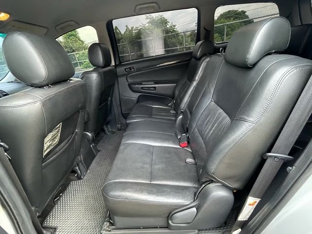 TOYOTA豐田 WISH  第11張相片