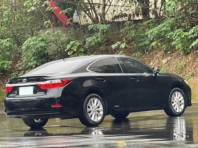 LEXUS凌志 ES300H  第2張相片