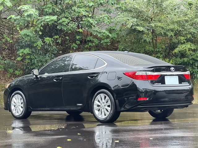 LEXUS凌志 ES300H  第4張相片