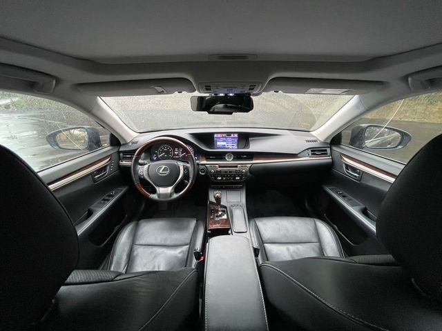 LEXUS凌志 ES300H  第5張相片