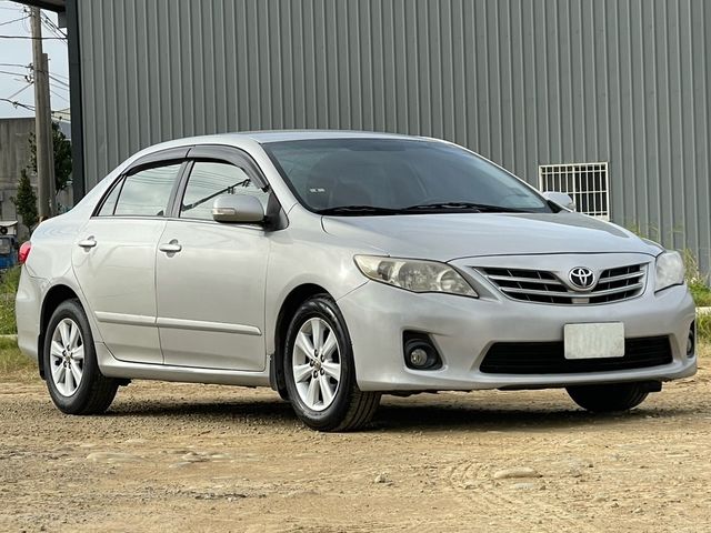 TOYOTA豐田 ALTIS  第3張相片
